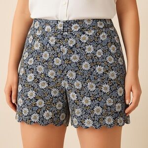 Cato | Plus Size Scalloped Floral Shorts Size 26W